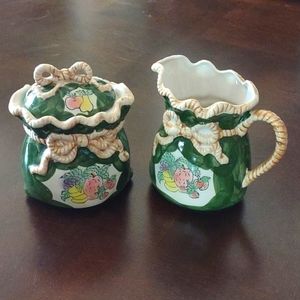 Majolica like sugar and creamer set